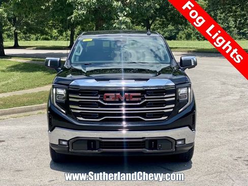 Used 2022 GMC Sierra 1500 SLT w/ SLT Premium Plus Package image 2