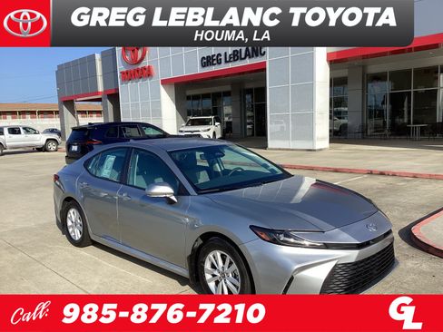 Used 2026 Toyota Camry LE FWD image 1