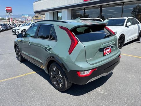 Used 2025 Kia Niro Wind FWD image 12