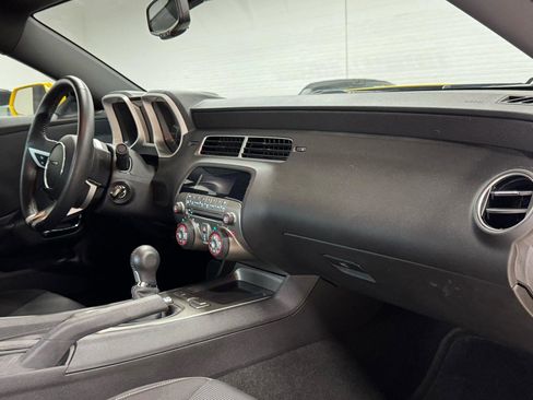 Used 2010 Chevrolet Camaro SS RWD image 34