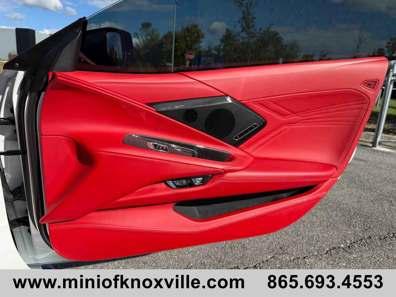 Used 2025 Chevrolet Corvette Z06 w/ Stealth Interior Trim Package RWD image 19