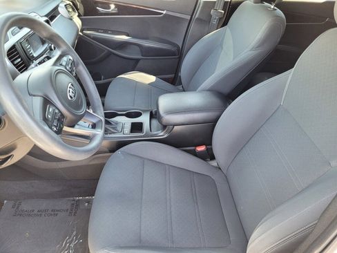 Used 2016 Kia Sorento LX image 11