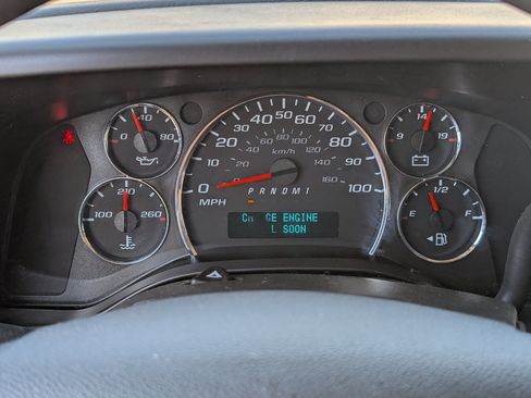Used 2019 Chevrolet Express 2500 LT w/ LT Preferred Equipment Group RWD image 13