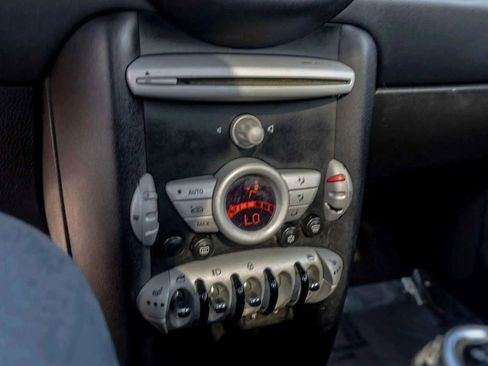 Used 2009 MINI Cooper S image 9