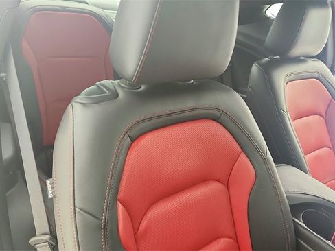 Certified 2021 Chevrolet Camaro LT image 23
