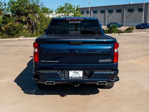 Used 2022 Chevrolet Silverado 1500 High Country w/ Max Trailering Package image 9