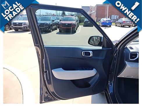 Used 2021 Hyundai Venue Denim image 16