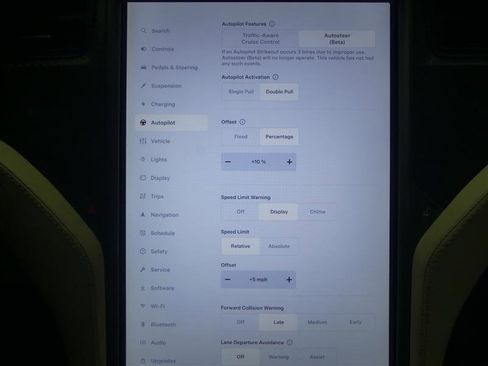 Used 2018 Tesla Model X 100D AWD/4WD image 16