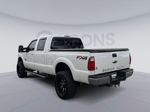 Used 2016 Ford F250 Lariat w/ Lariat Ultimate Package image 4