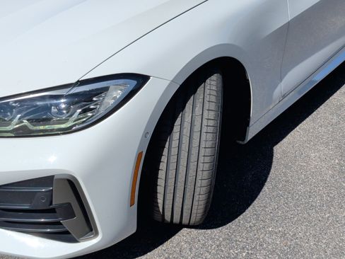 Certified 2023 BMW M440i Convertible w/ Premium Package image 7