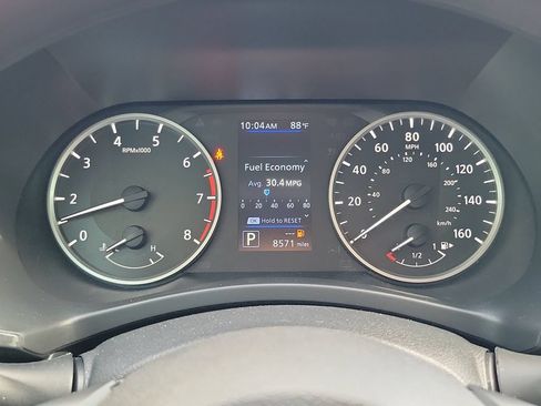 Used 2025 Nissan Sentra S FWD image 22