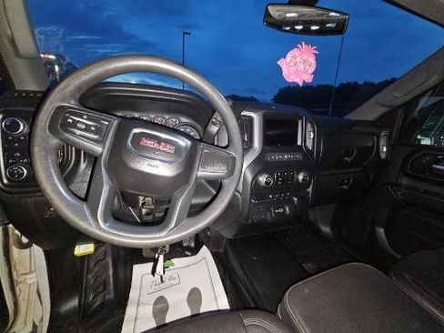 Used 2023 GMC Sierra 2500 Pro w/ Convenience Package AWD/4WD image 10
