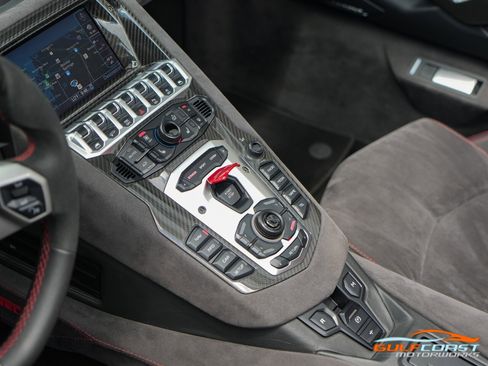 Used 2016 Lamborghini Aventador LP 700-4 image 26