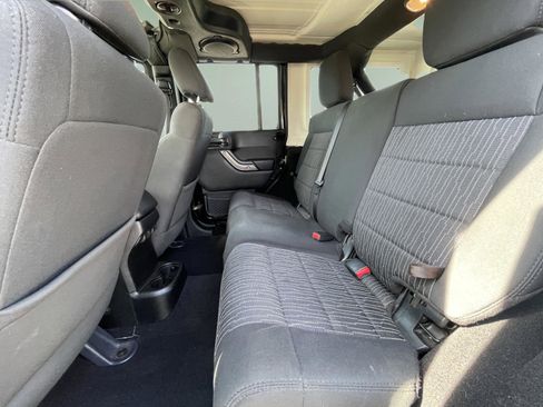 Used 2012 Jeep Wrangler Unlimited Sport AWD/4WD image 19
