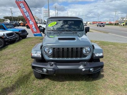 New 2025 Jeep Gladiator Sport