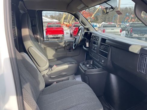 Certified 2024 Chevrolet Express 2500 w/ Driver Convenience Package image 9