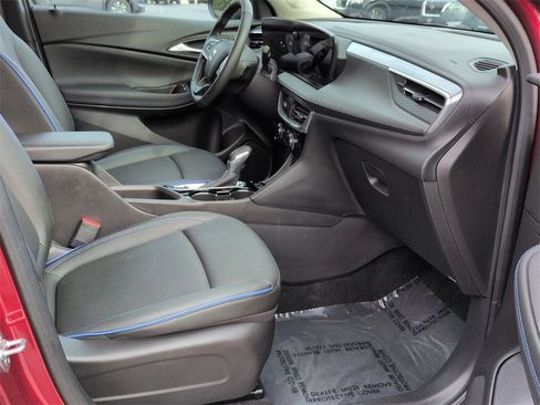 Used 2025 Buick Encore GX Sport Touring w/ Comfort Package image 19