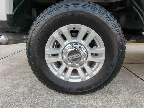 Used 2019 Ford F250 XLT image 10