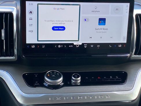 New 2025 Ford Expedition Max Platinum w/ Driver's Package image 7