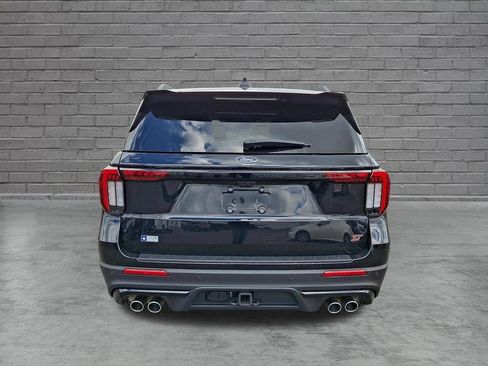 Used 2025 Ford Explorer ST w/ Sun And Sound Package AWD/4WD image 10