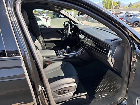 Used 2025 Audi Q7 2.0T Premium Plus AWD/4WD image 33