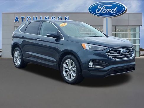 Used 2024 Ford Edge Titanium image 3