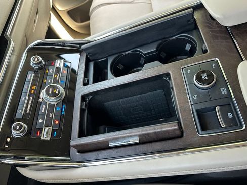 Used 2020 Lincoln Navigator Reserve w/ Luxury Package AWD/4WD image 39