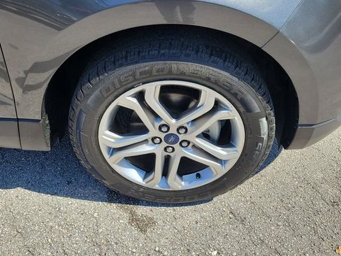 Used 2018 Ford Edge Titanium w/ Equipment Group 301A image 7