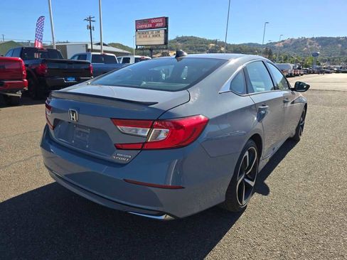 Used 2022 Honda Accord Sport image 10