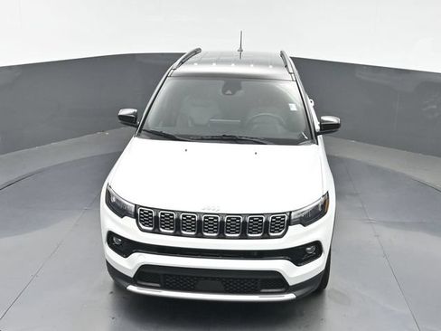 Used 2025 Jeep Compass Limited AWD/4WD image 27