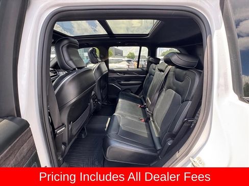 Used 2023 Jeep Grand Cherokee Overland w/ Luxury Tech Group IV AWD/4WD image 12