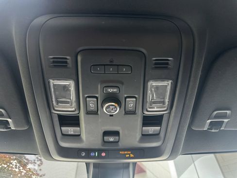 Used 2021 Chevrolet Suburban RST w/ Luxury Package AWD/4WD image 36