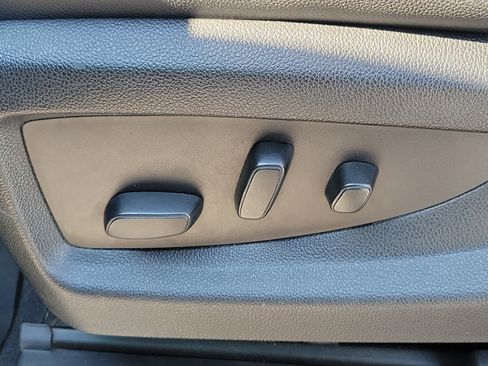 Used 2019 GMC Yukon SLT w/ Open Road Package image 22