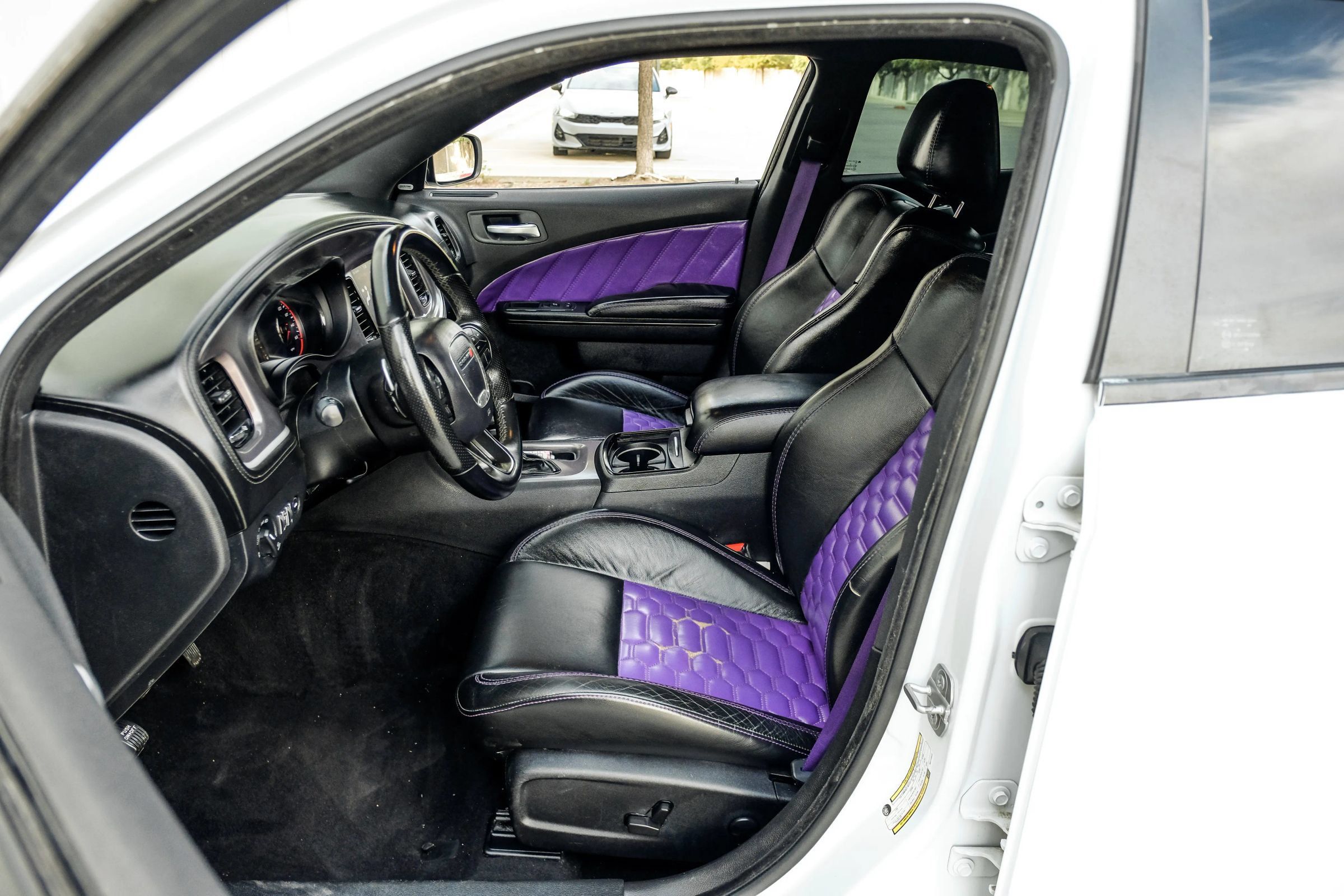 Used 2022 Dodge Charger R/T w/ Blacktop Package RWD image 19