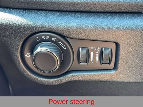 New 2027 Chrysler Pacifica Select FWD image 20