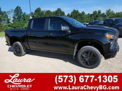 New 2026 Chevrolet Silverado 1500 Custom Trail Boss w/ Dark Appearance Package AWD/4WD image 1