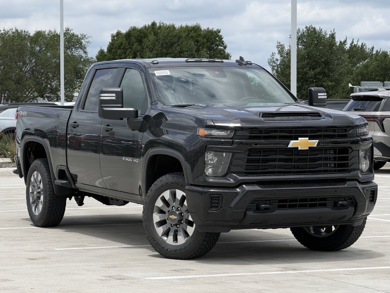New 2026 Chevrolet Silverado 2500 Custom w/ Custom Value Package AWD/4WD image 2