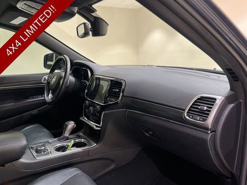 Used 2020 Jeep Grand Cherokee Limited w/ Luxury Group II image 25