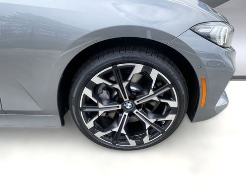 Used 2025 BMW 330i Sedan w/ Premium Package image 10