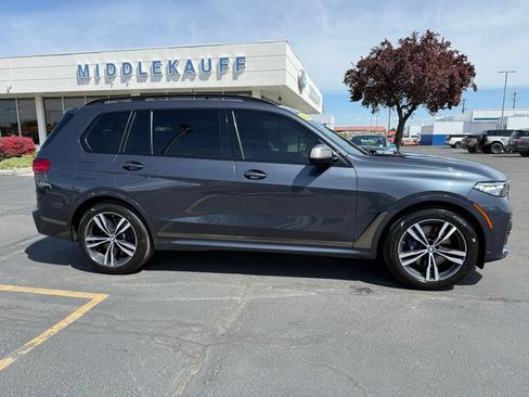 Used 2020 BMW X7 M50i w/ Dynamic Handling Package AWD/4WD image 5