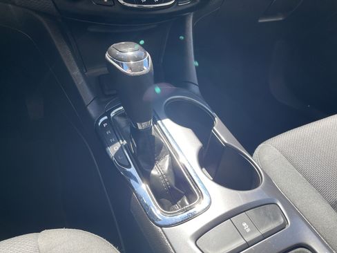 Used 2018 Chevrolet Cruze LT w/ LT Convenience Package FWD image 20