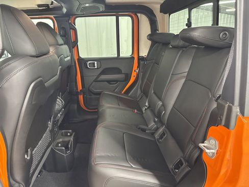New 2025 Jeep Gladiator Rubicon w/ Safety Group image 11