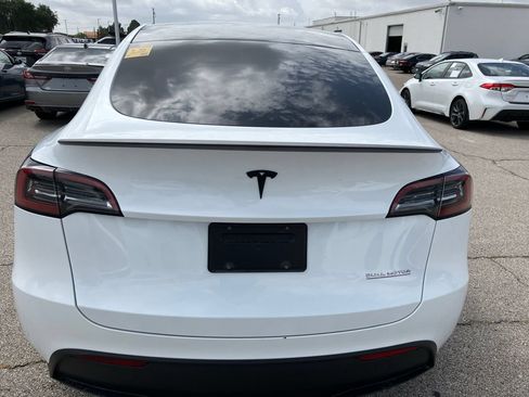 Used 2024 Tesla Model Y Performance AWD/4WD image 5