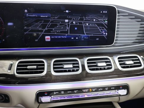 Used 2025 Mercedes-Benz GLS 450 4MATIC image 21