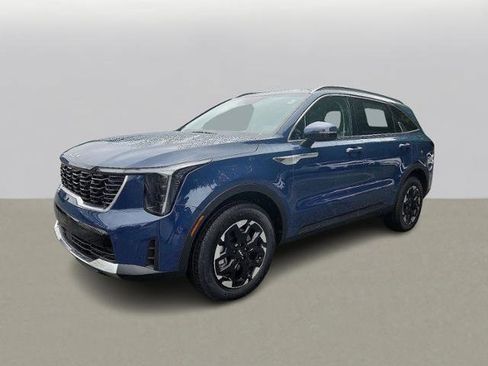 New 2025 Kia Sorento S image 2