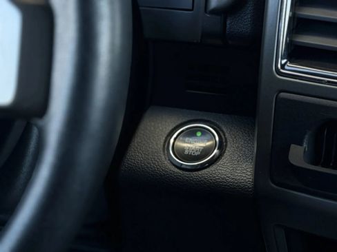 Used 2019 Ford Expedition Max XLT image 30