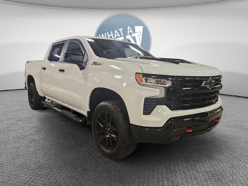 Certified 2025 Chevrolet Silverado 1500 LT Trail Boss w/ Convenience Package II AWD/4WD image 1
