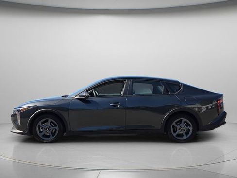 Used 2025 Kia K4 FWD image 3