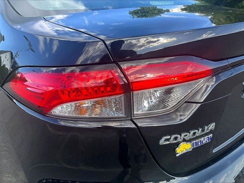 Used 2024 Toyota Corolla LE FWD image 34