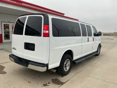 Used 2020 Chevrolet Express 3500 LT w/ LT Preferred Equipment Group image 8